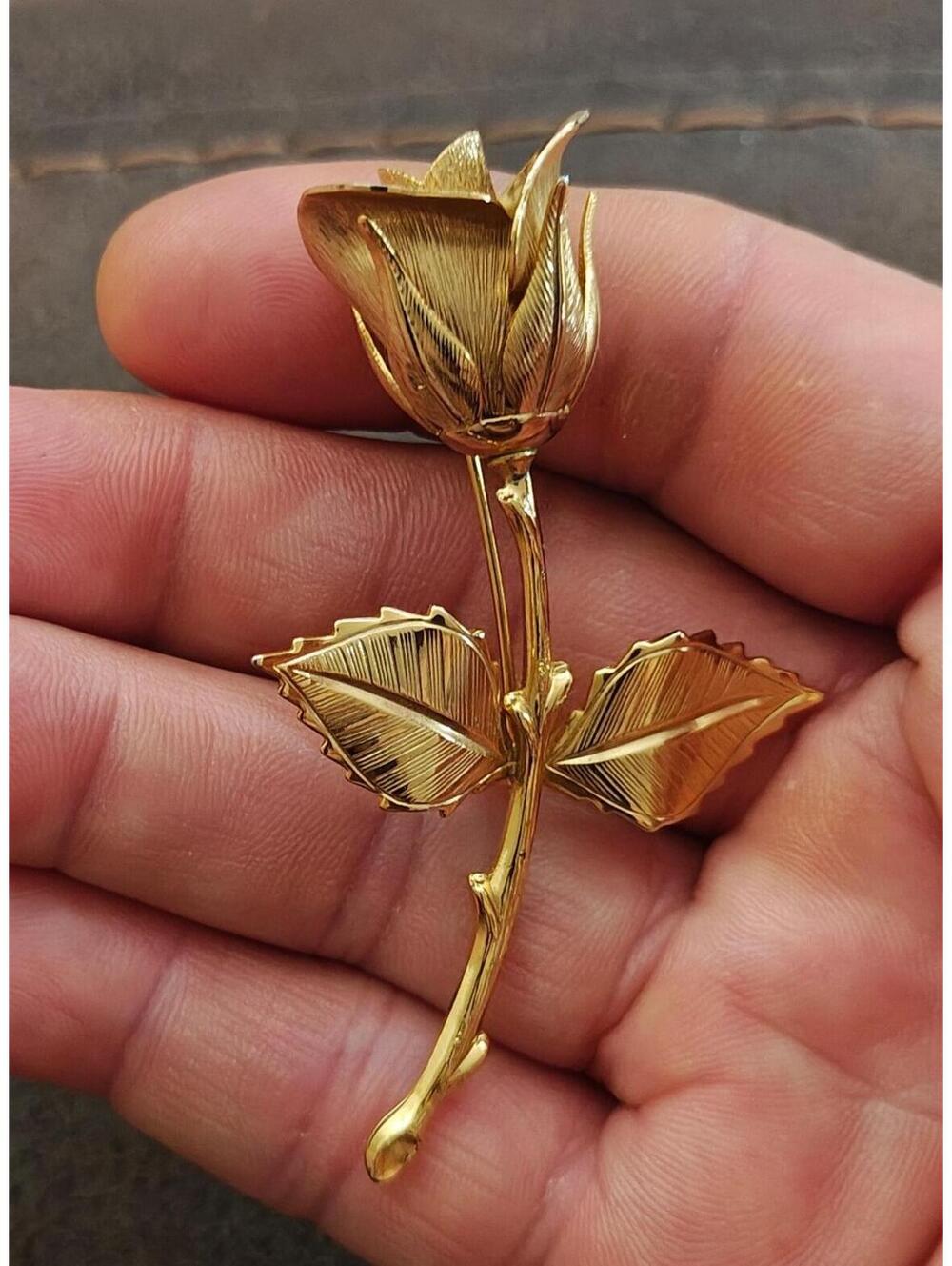 1960s/70s Gold Tone Textured Rose Brooch